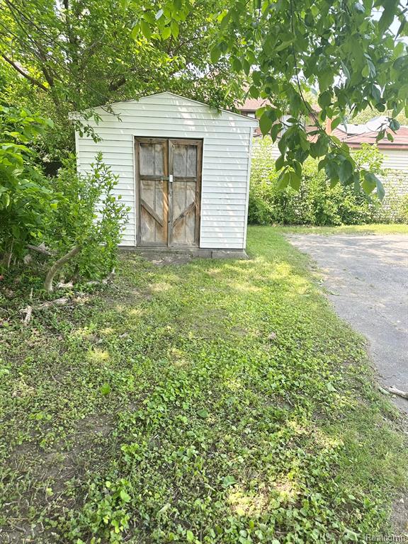 590 W HILDALE Avenue, Highland Park, MI 48203 — Photo 50