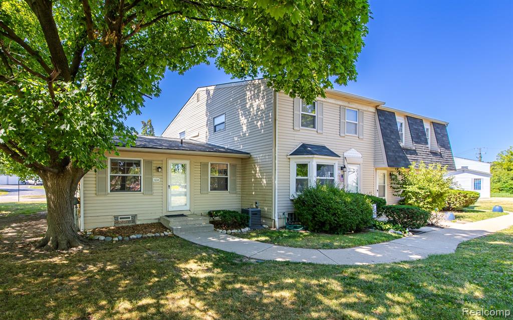 104 Lake Village Drive, Walled Lake, MI 48390