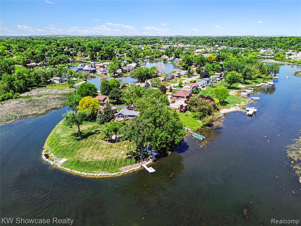 474 Beverly Island Drive, Waterford, MI 48328 — Photo 57