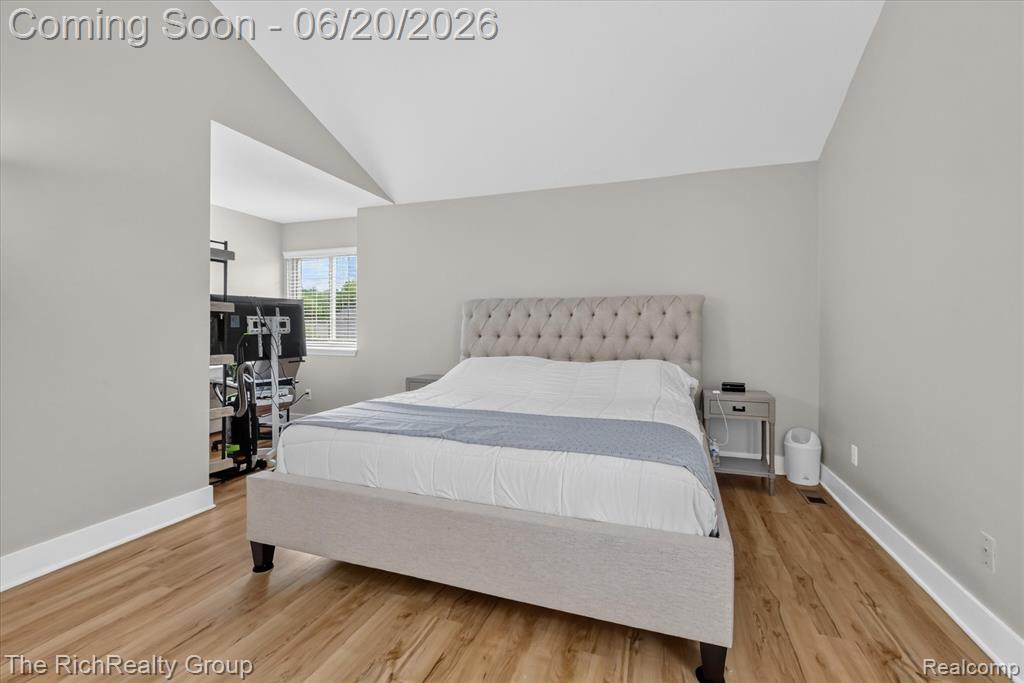 47185 Scarlet Drive S, Novi, MI — Photo 25