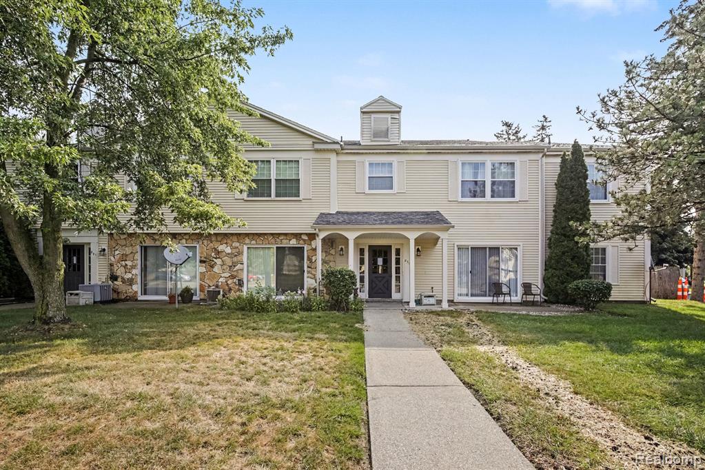 833 Bloomfield Village Boulevard, G, Auburn Hills, MI 48326