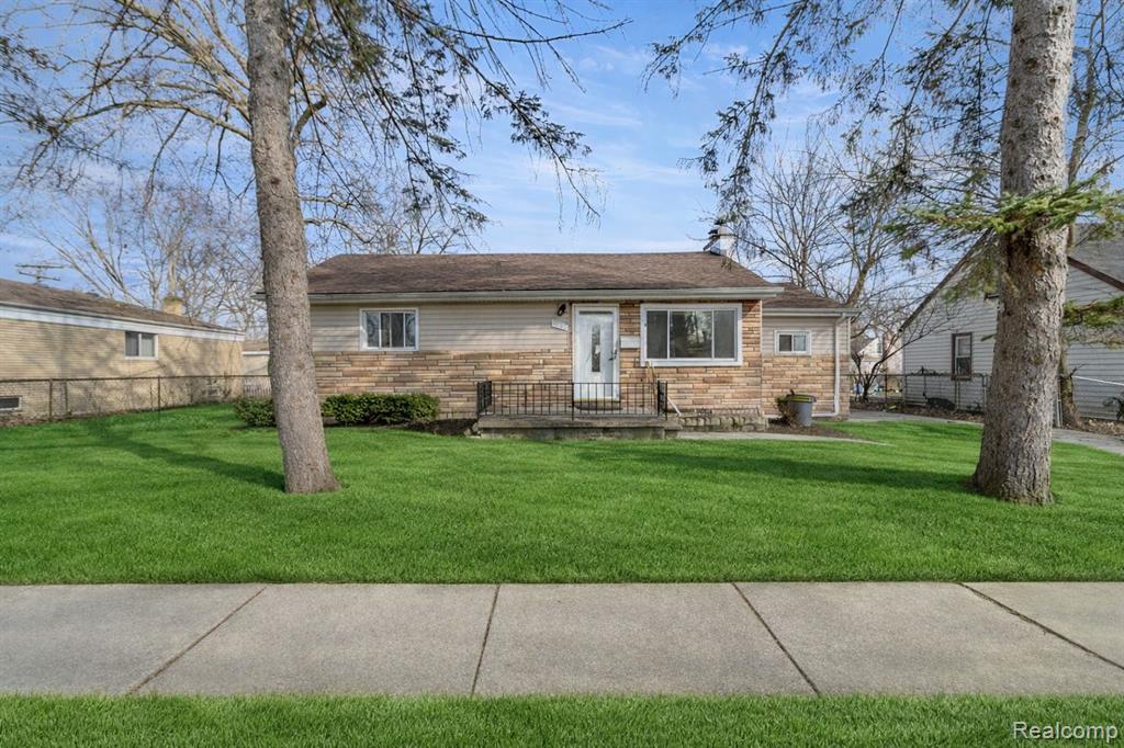 4417 Bedford Street, Dearborn Heights, MI 48125 — front exterior