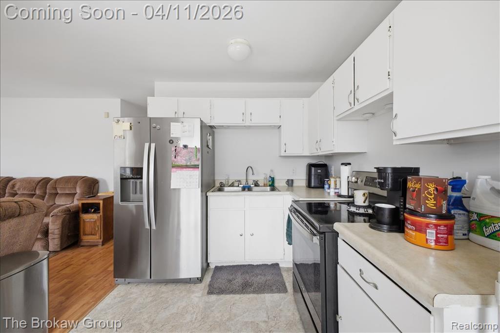 90 N Josephine Avenue, Waterford, MI 48328 — Photo 16