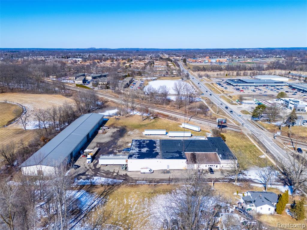 415 N Lafayette Street, South Lyon, MI 48178 — Photo 41