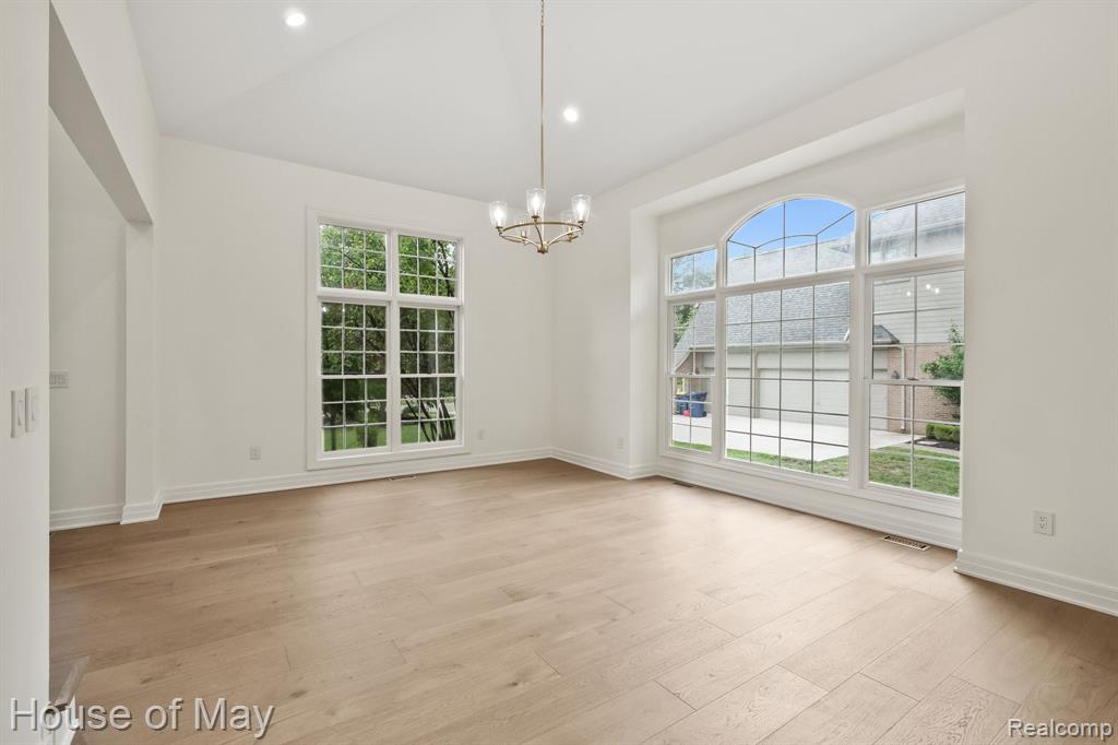 4743 S Ridge Drive, West Bloomfield, MI 48323 — Photo 13