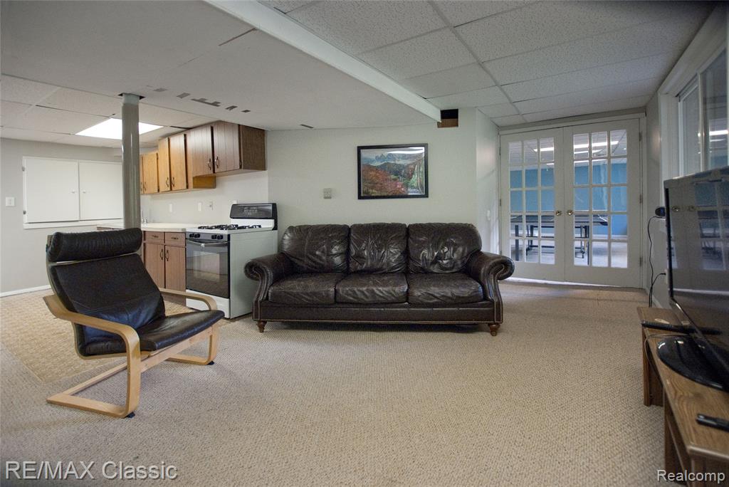 44500 Louvert Court, Novi, MI — Photo 40