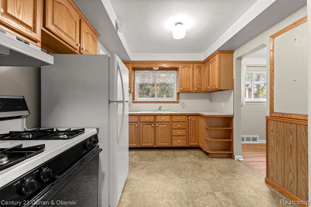 4170 Pardee Avenue, Dearborn Heights, MI 48125 — Photo 12