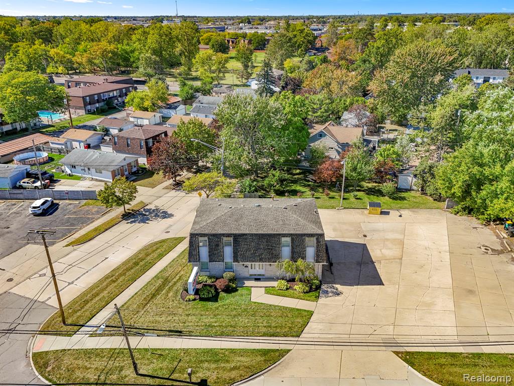 30401 UTICA Road, Roseville, MI 48066 — Photo 47
