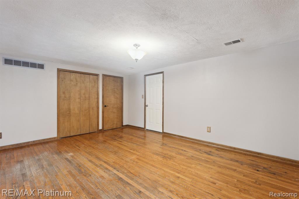 7366 W ALLEN Road, Fowlerville, MI 48836 — Photo 16