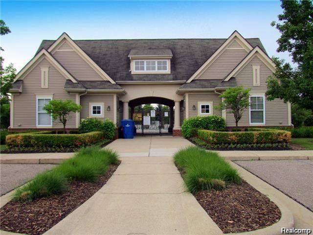 9107 Addington Drive, Walled Lake, MI 48390 — Photo 18