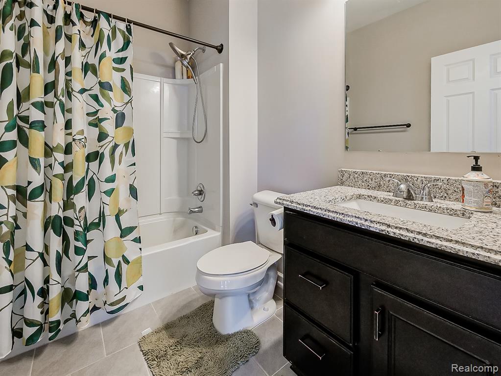 903 Leafdale Drive, Rochester Hills, MI 48307 — Photo 11