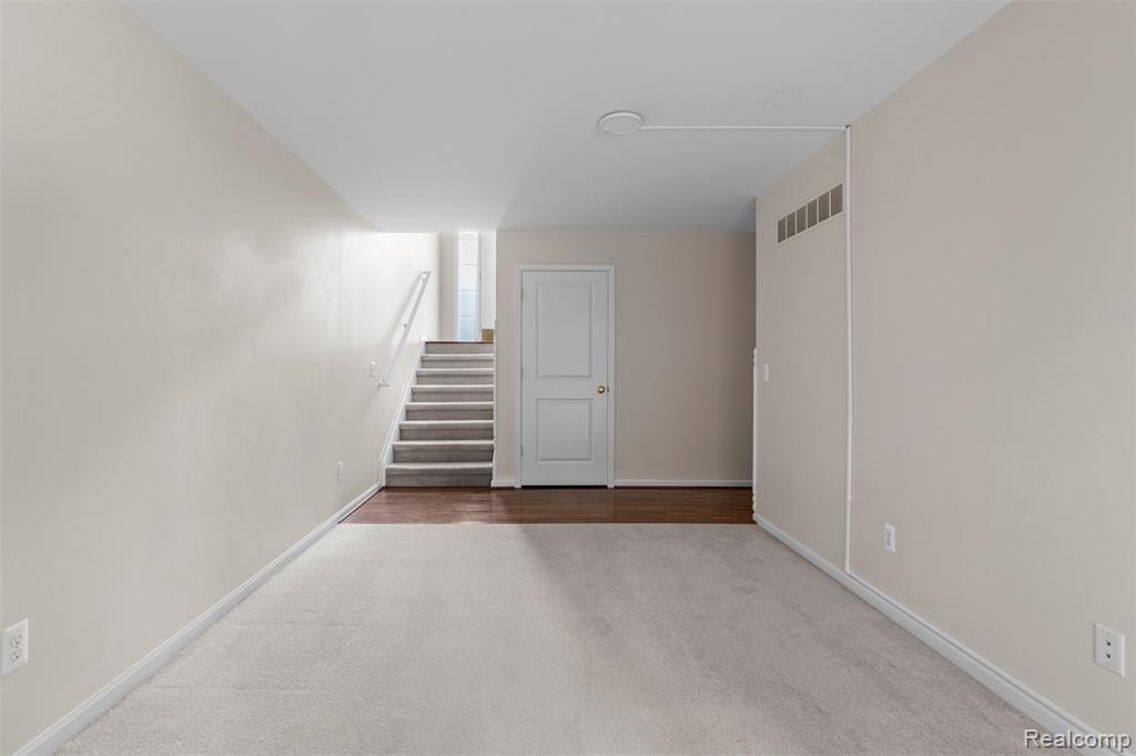 45815 Grant Court, Macomb, MI 48044 — Photo 18