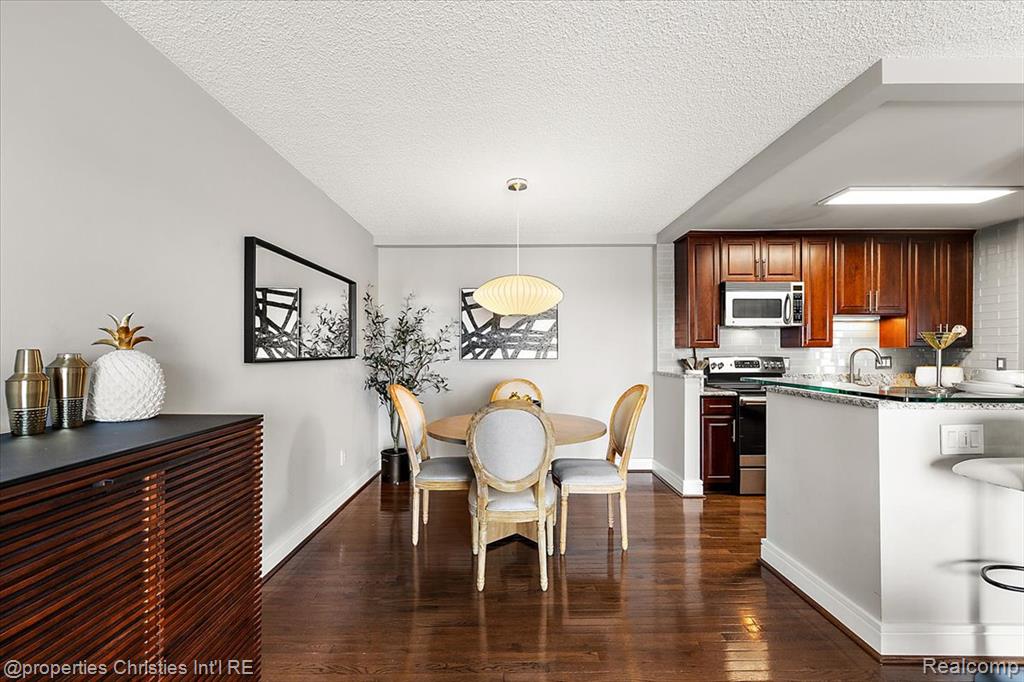 411 S Old Woodward Avenue, 824, Birmingham, MI 48009 — Photo 17