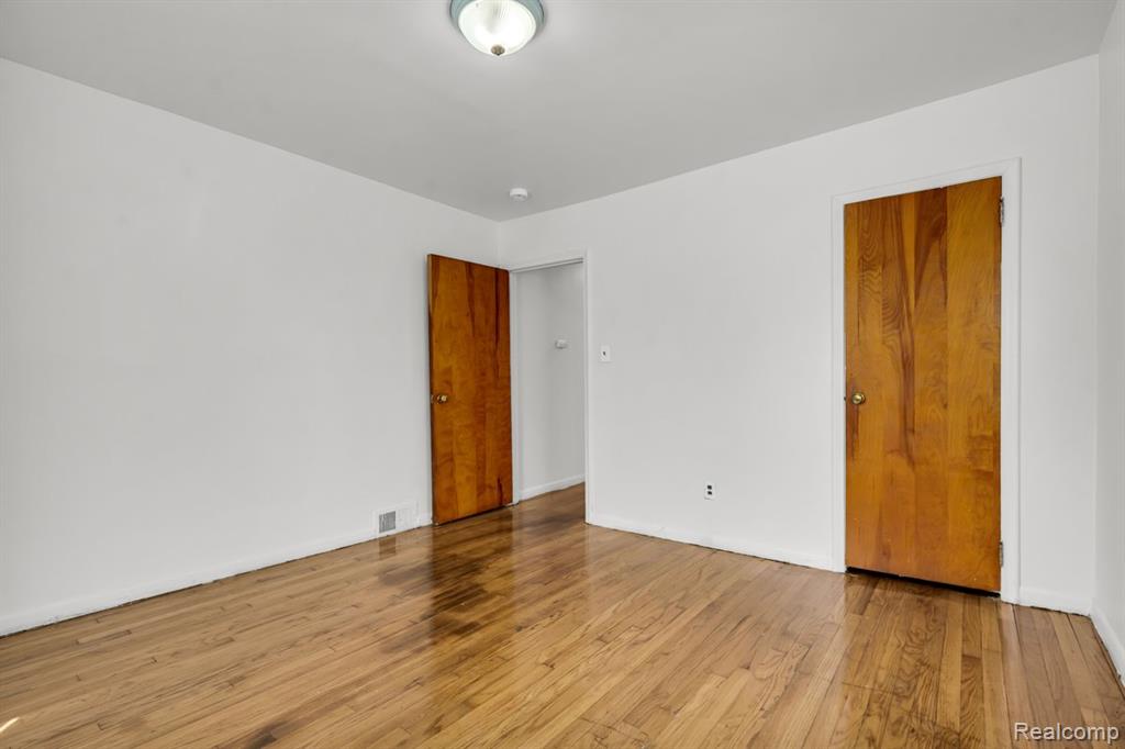 18792 Old Homestead Drive, Harper Woods, MI, 48225