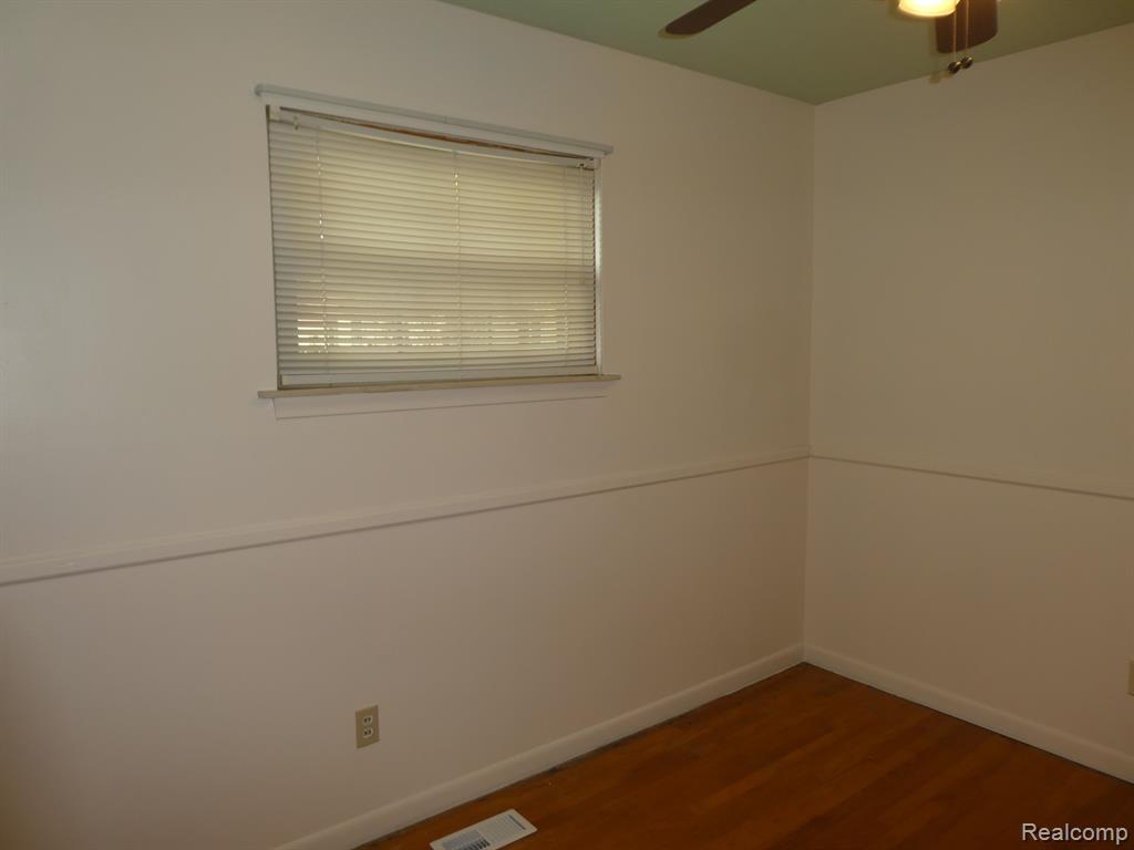 8435 INGRAM Street, Westland, MI — Photo 20