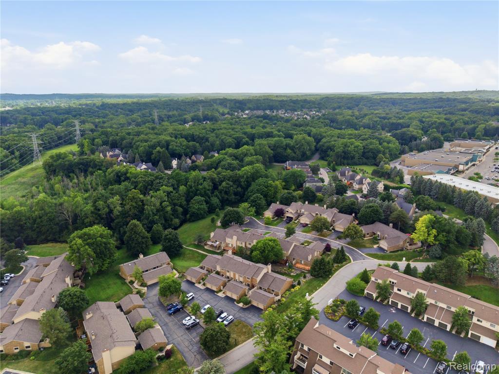 5736 Woodland View, Clarkston, MI — Photo 49