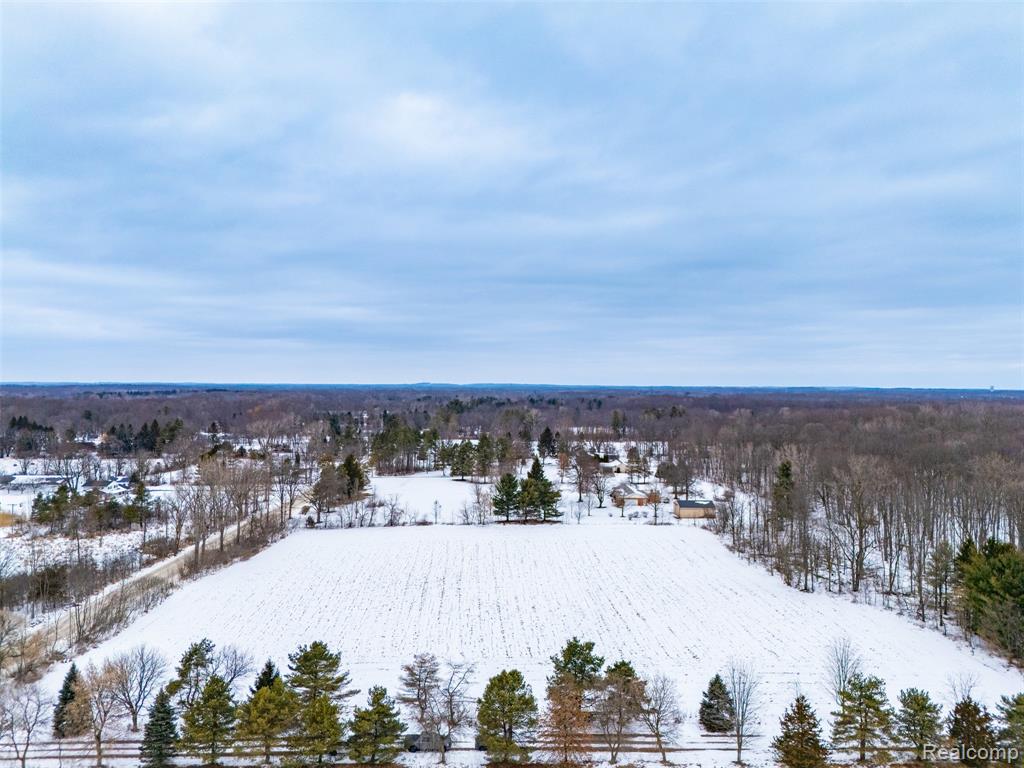 BRE A00 Six Mile Road, South Lyon, MI — Photo 6