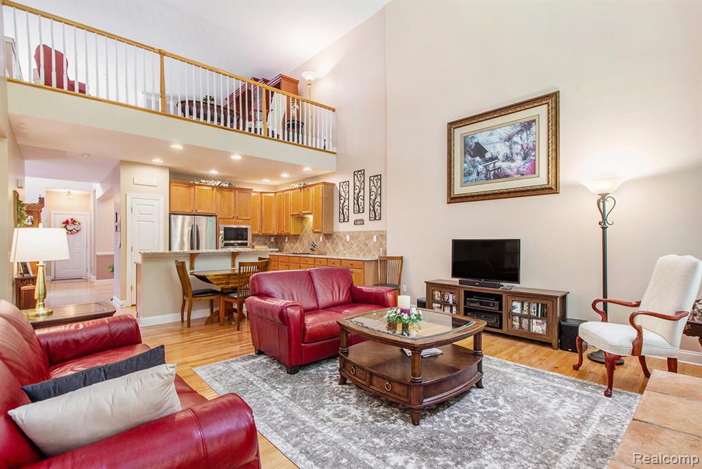49674 Timber Trail, Novi, MI — Photo 4