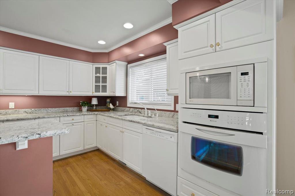 3979 LOTUS Drive, Waterford, MI 48329 — Photo 27