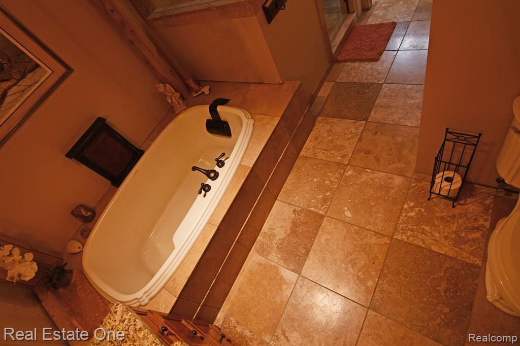 4909 ALGONQUIN Boulevard, Clarkston, MI 48348 — Photo 48