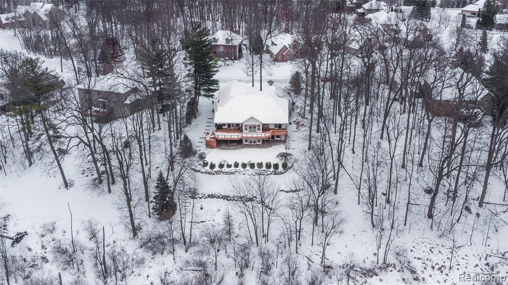 4204 Pavilion Court, Fenton, MI 48430 — Photo 40