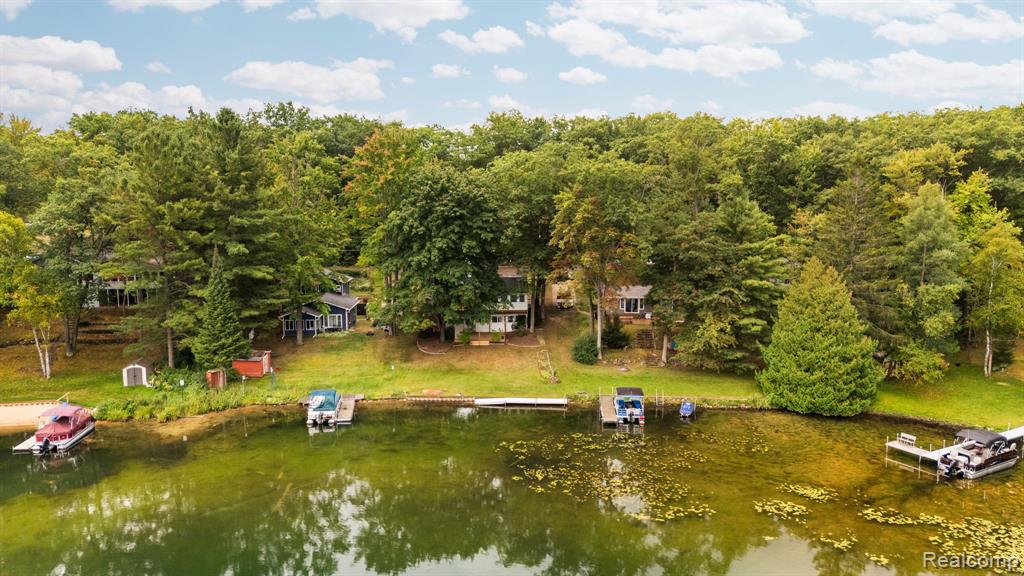681 Lakeview Drive, Harrison, MI 48625 — Photo 38