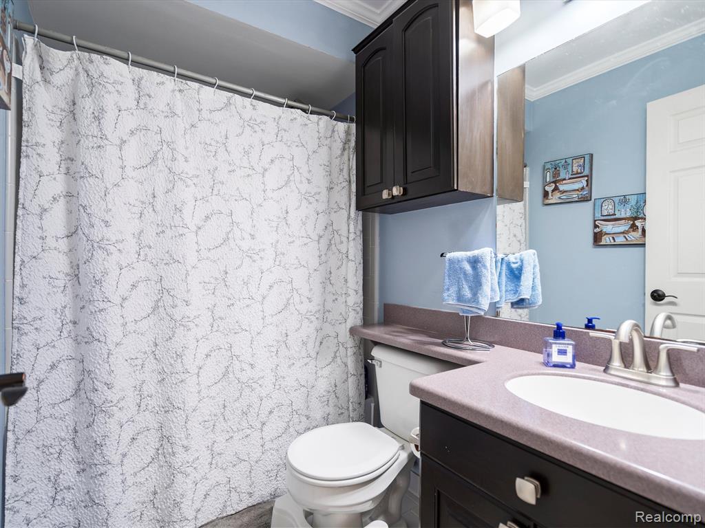 47416 DALLAS Lane, Macomb, MI 48044 — Photo 17