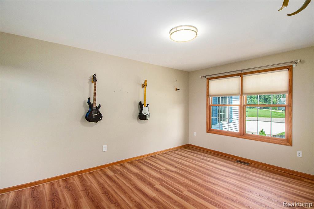 2173 Fawn Glen Circle, Lapeer, MI 48446 — Photo 7