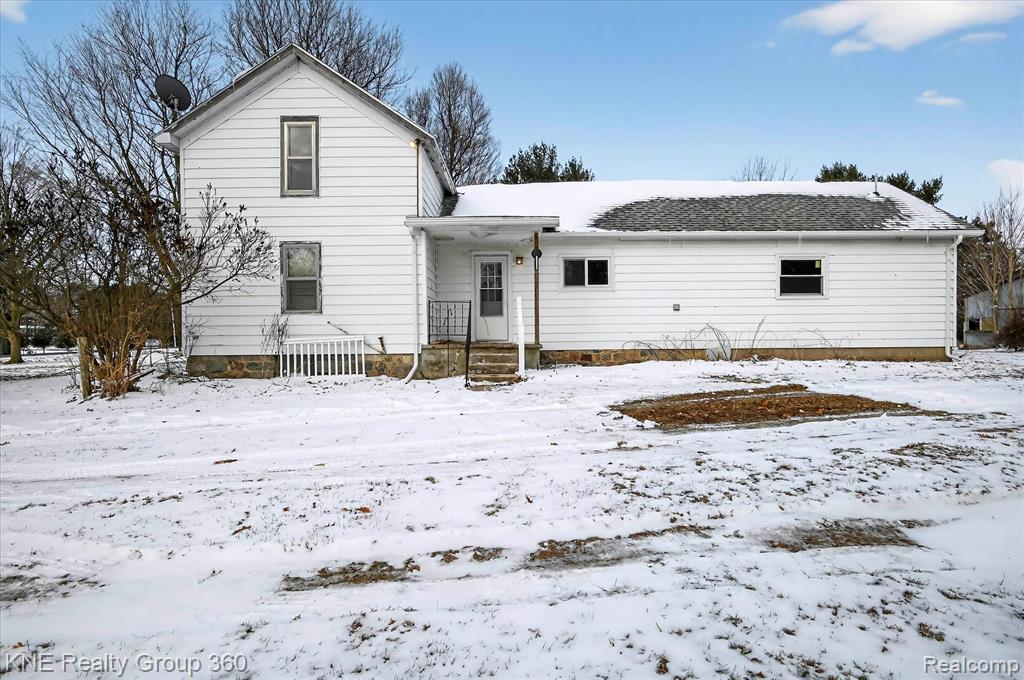 6370 W Hibbard Road, Laingsburg, MI 48848 — front exterior
