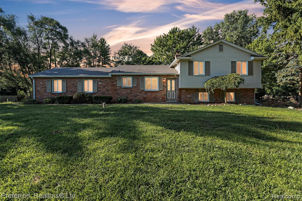 9366 Wild Oaks Circle, South Lyon, MI 48178 — Photo 3