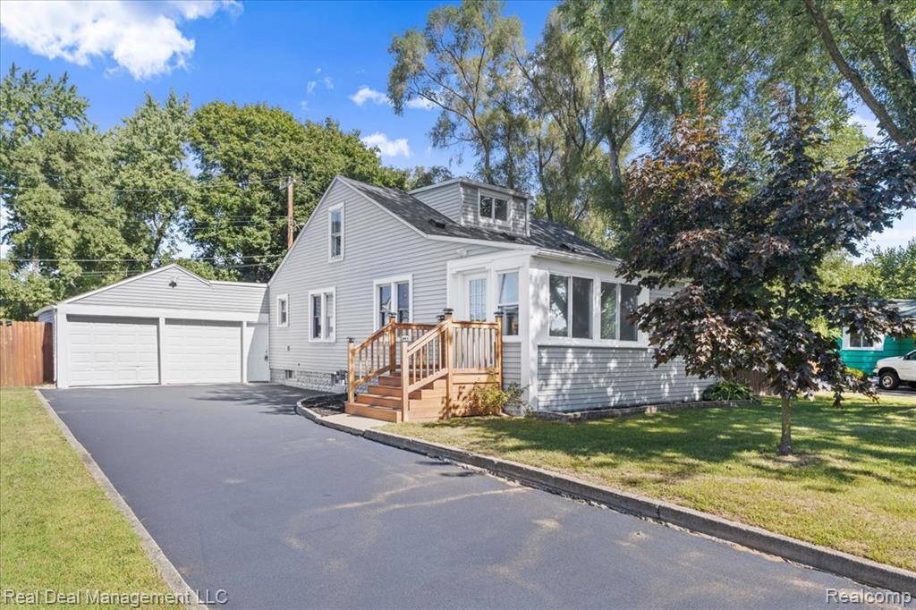 4414 Monroe Avenue, Waterford, MI 48329 — Photo 2