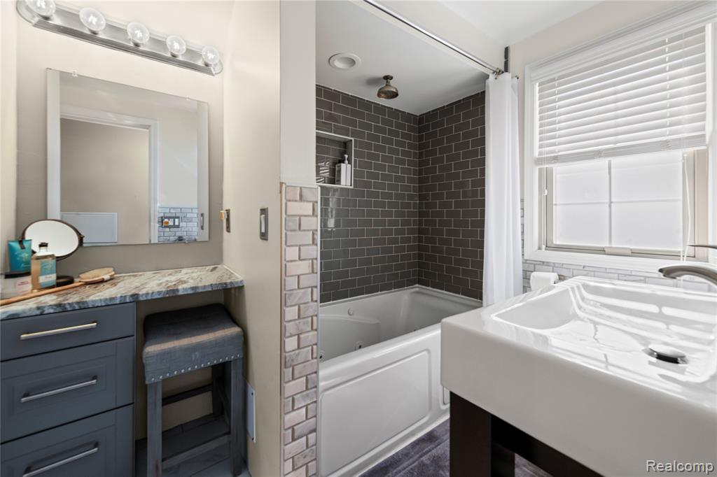 740 N Melborn Street, Dearborn, MI 48128 — Photo 12