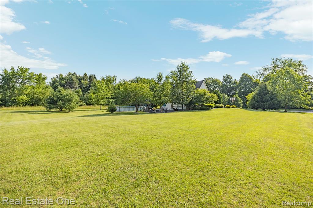 9210 Hickory Ridge Road, Holly, MI 48442 — Photo 7