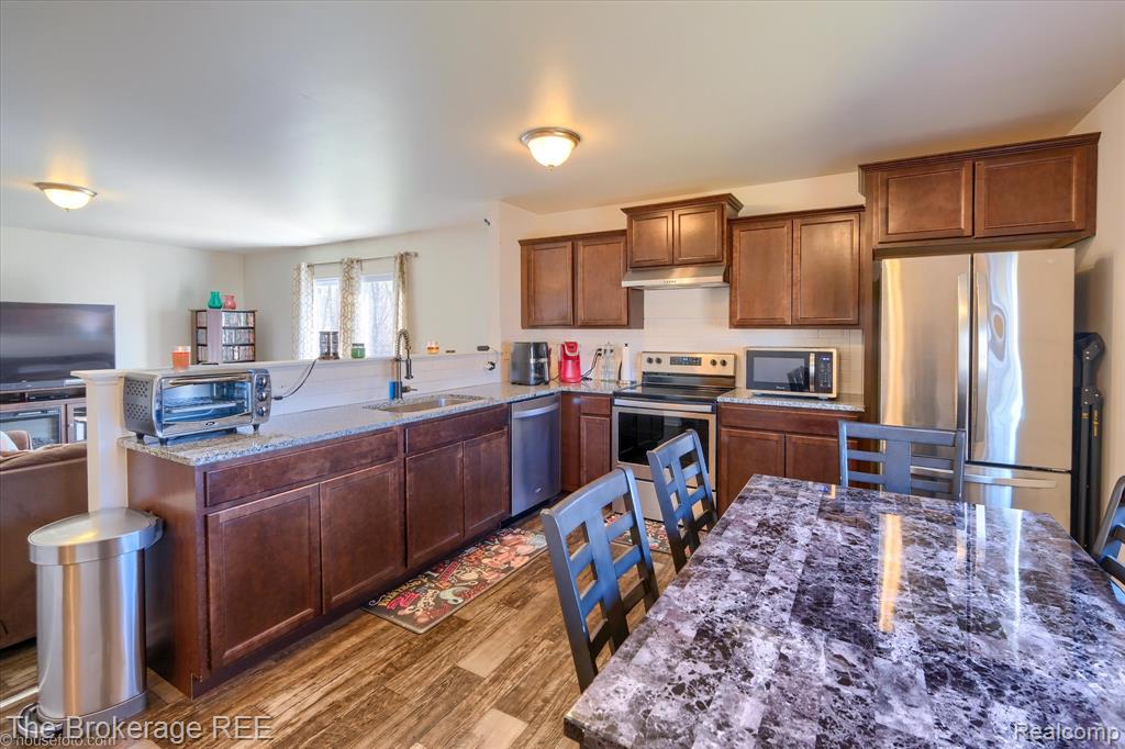 6034 Willow Trail, Grand Blanc, MI 48439 — Photo 13