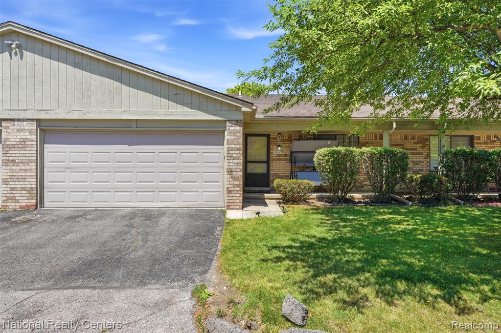 5549 Mansfield Avenue, Sterling Heights, MI 48310 — front exterior