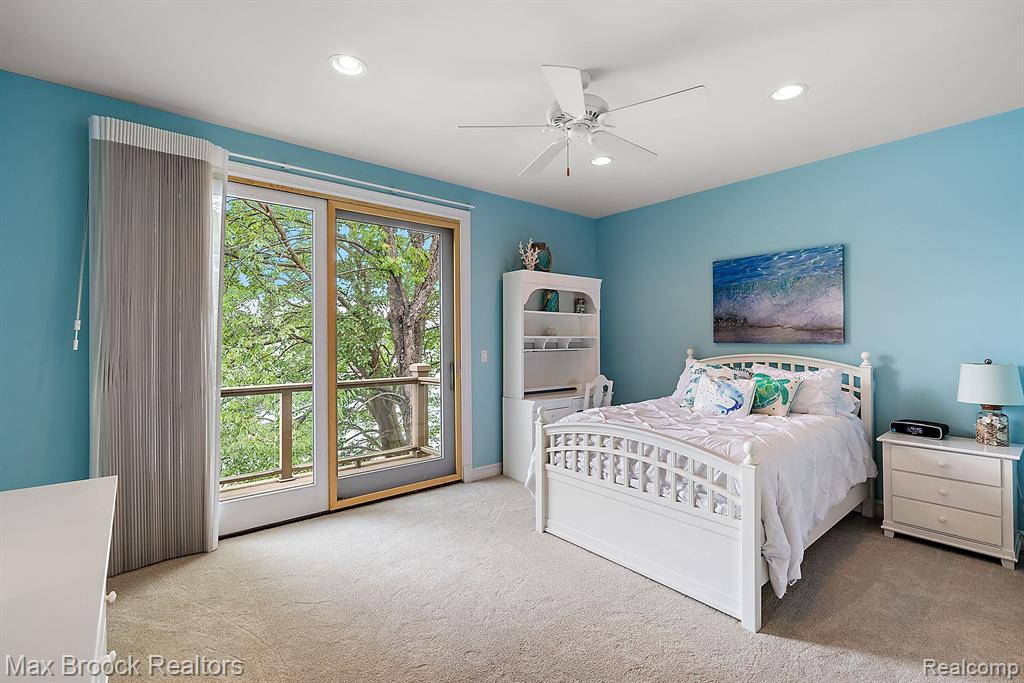 6340 Lakeshore Street, West Bloomfield, MI 48323 — Photo 32