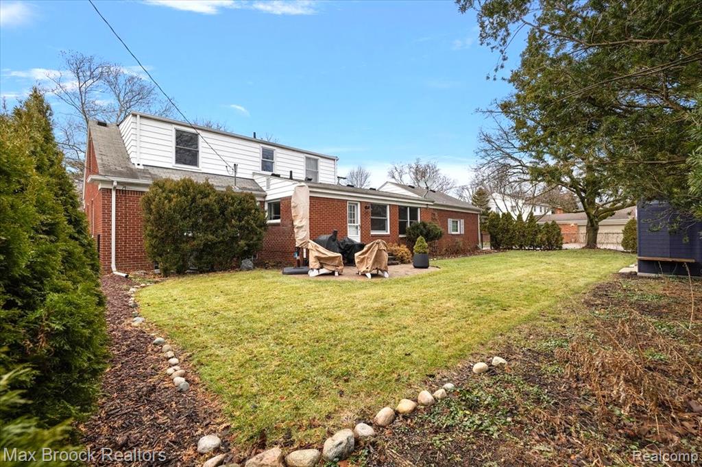 32350 Sheridan Drive, Beverly Hills, MI 48025 — Photo 31