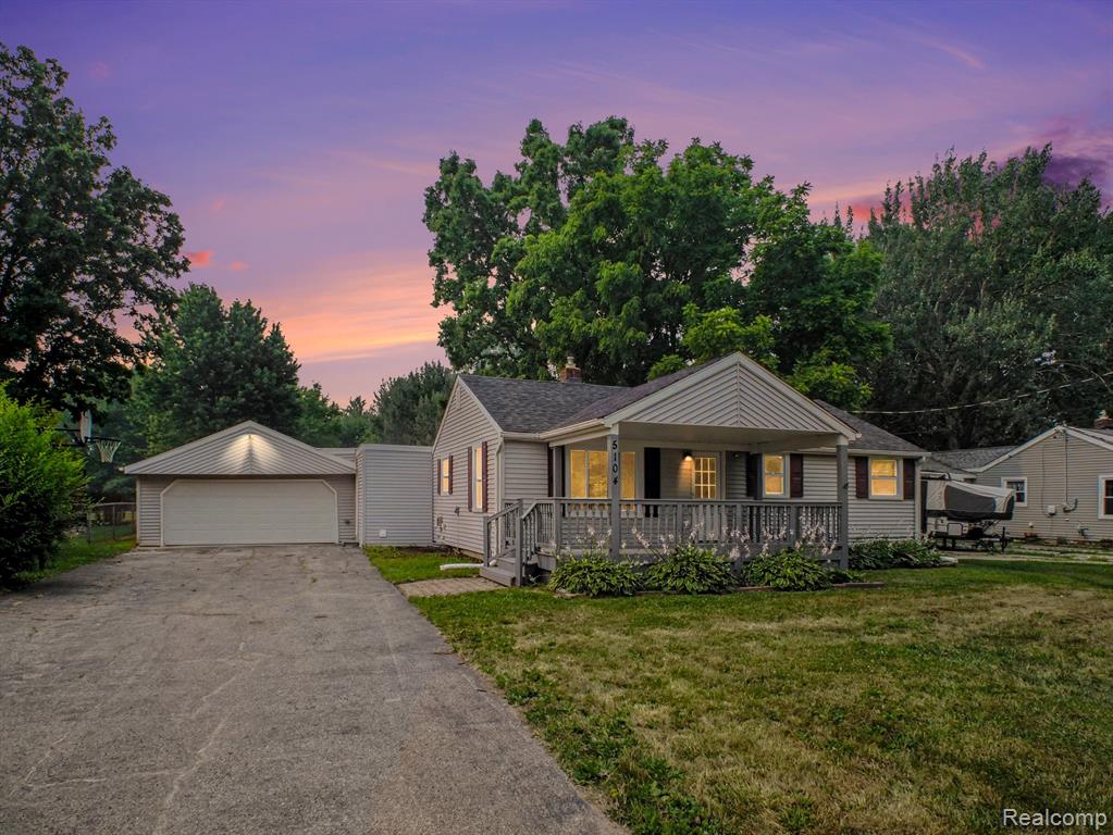 5104 Esta Drive, Flint, MI 48506