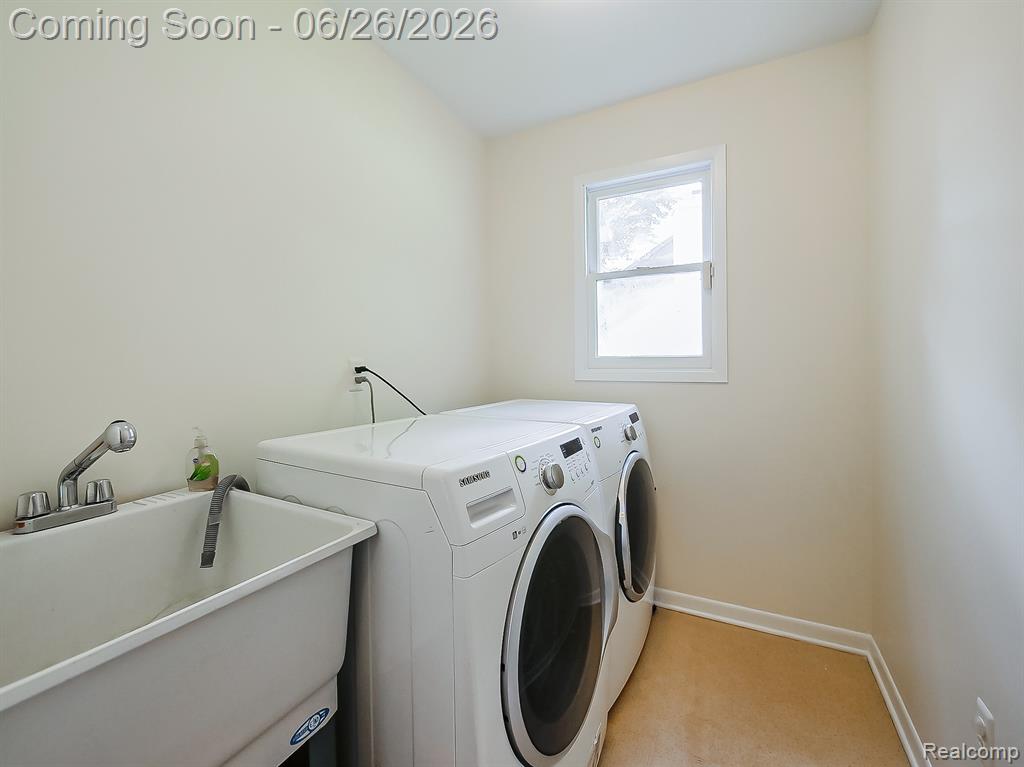 29523 Shenandoah Drive, Farmington, MI 48331 — Photo 12