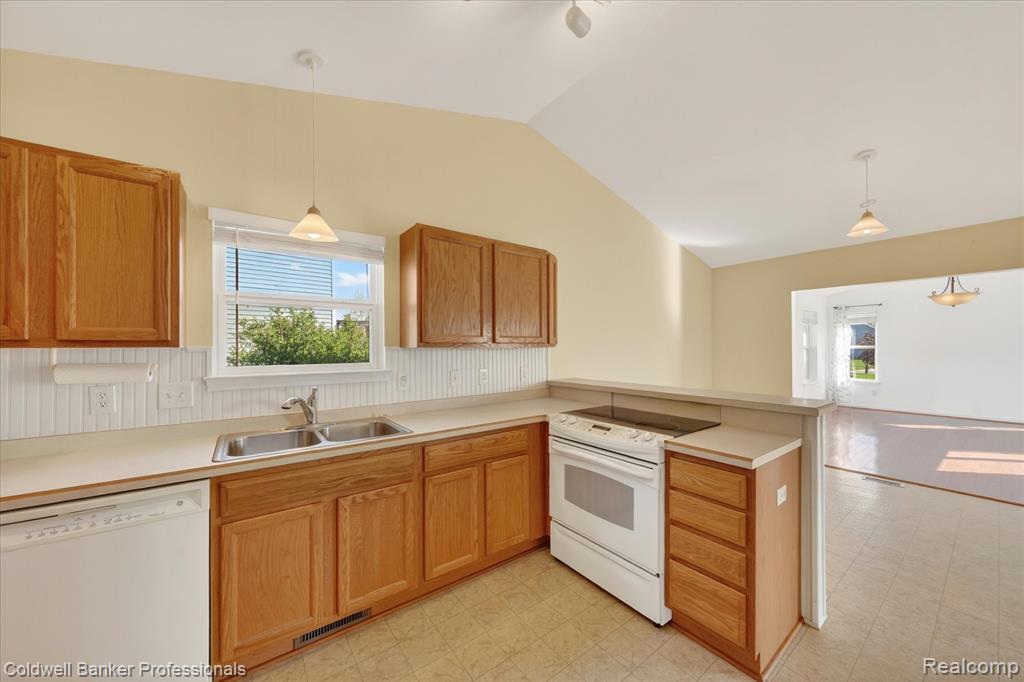 11090 Alexandria Lane, Davison, MI 48423 — Photo 16