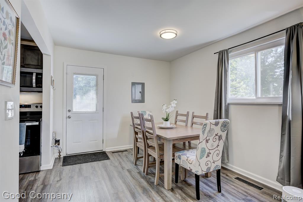 21900 Eastwood Street, Oak Park, MI 48237 — Photo 7