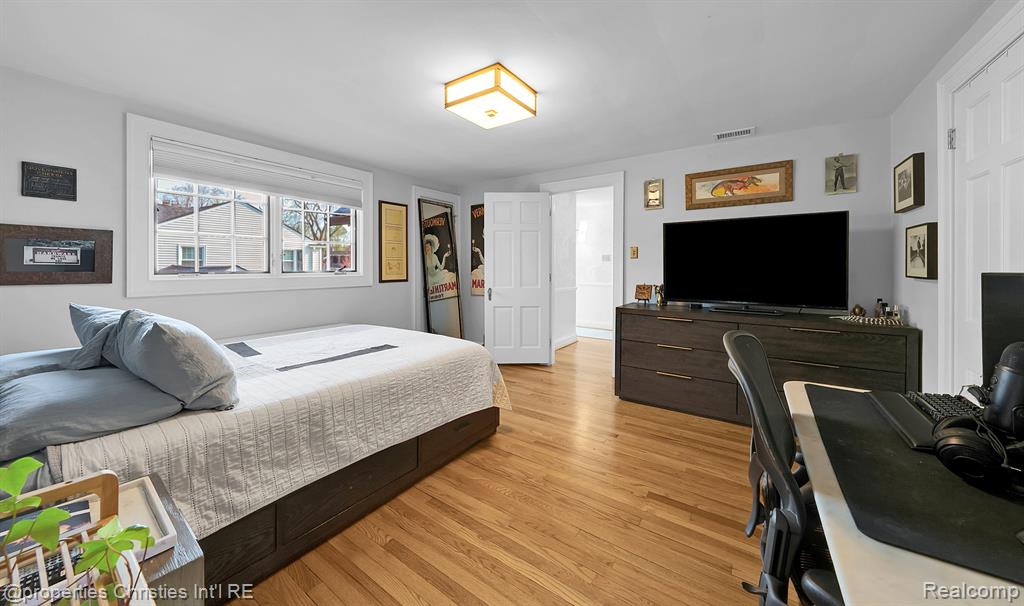 991 N Glenhurst Drive, Birmingham, MI 48009 — Photo 42