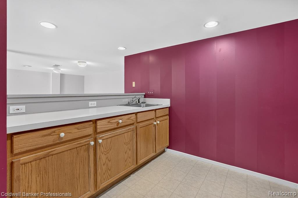 9533 Overlook Court, Grand Blanc, MI 48439 — Photo 17