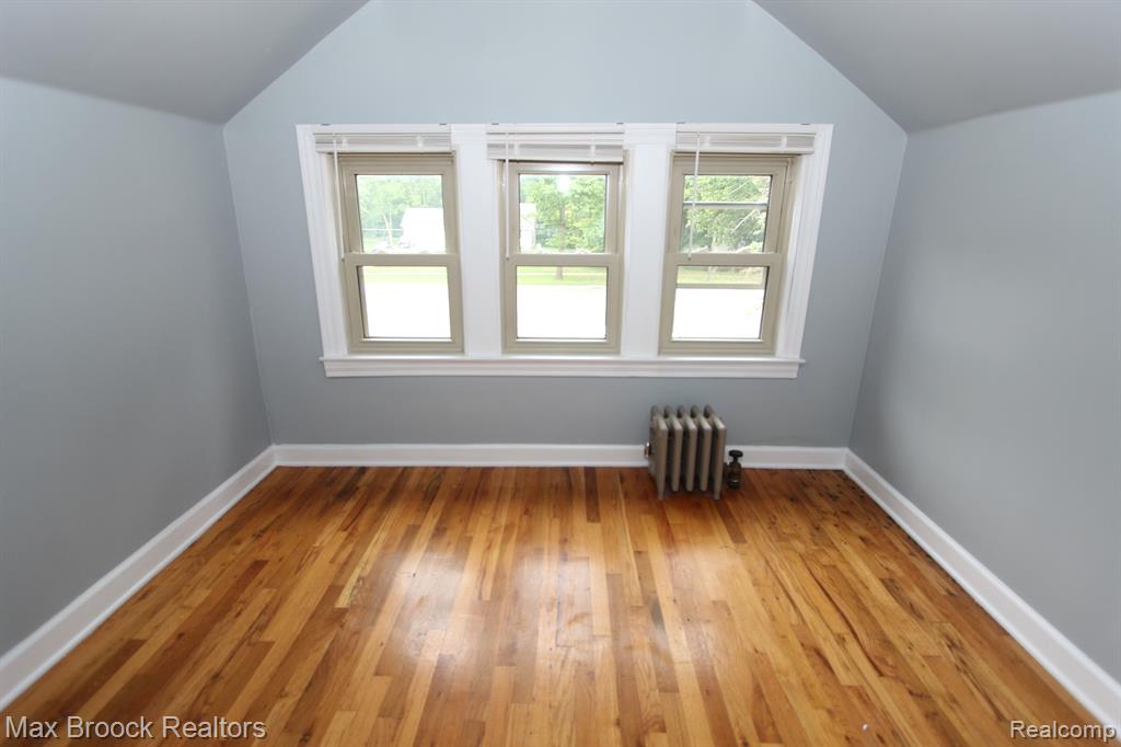 506 N NEWBURGH Road, Westland, MI — Photo 20