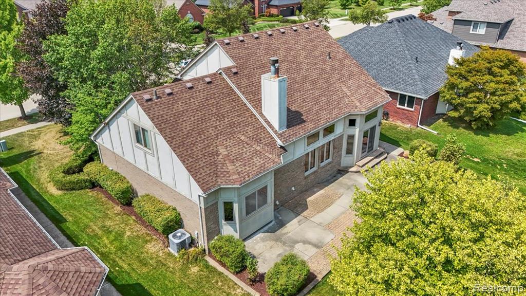 49366 Briar Pointe Dr. Drive, Macomb, MI 48044 — Photo 64