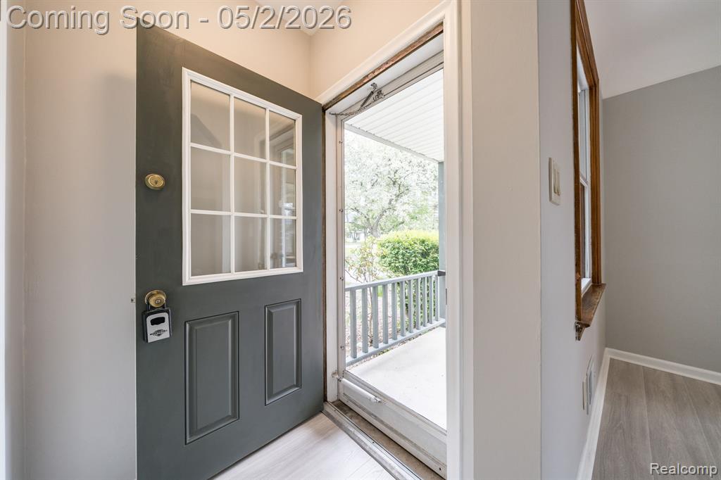 111 Blanche Drive, Troy, MI 48098 — Photo 10