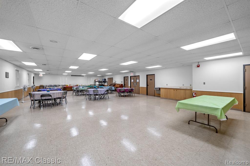 26701 JOY Road, Dearborn Heights, MI 48127 — Photo 29