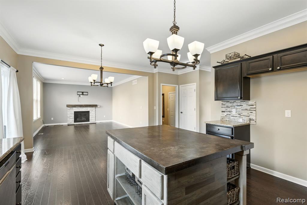50219 Cheltenham Drive, Macomb, MI 48044 — Photo 8