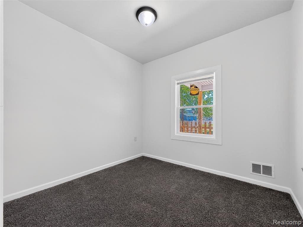 5345 Seebaldt Street, Detroit, MI 48204 — Photo 18