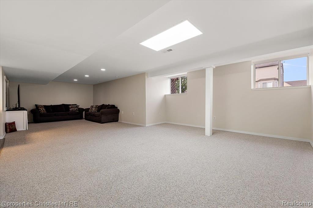 6367 Florence Lane, Belleville, MI 48111 — Photo 54